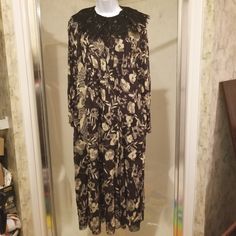 16...18, 19, 16, 50 Nwt Sizw S, Zara Brown Printed Floral Dress, Limited Edition Out Layer: Brown Floral Printed Long Sleeve Inner Layer: Blace Lace Dress, Spaghetti Strap Shoulder 18, Bust 38, Inner Layer Waist 32 , Out Waist 34, Length 50 Inch Non Stretchy Fabric, Back Collar Button Closure, Removable Blace Lace Collar Original Price $169, Missing Price Label On Tag Zara Lace Dress For Fall, Dress Spaghetti, Lace Collar, Brown Floral, Zara Black, Zara Dresses, Floral Printed, Floral Print Dress, Stretchy Fabric