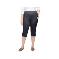 A soft cotton construction and relaxed fit makes these women's Lands' End capri pants an excellent casual choice.Click on this WOMEN'S GUIDE to find the perfect fit and more! Soft cotton construction 2 side pocketsFIT & SIZING 17-in. inseam Relaxed fit High rise sits on the natural waistband Elastic waistbandFABRIC & CARE Cotton, polyester, spandex Machine wash Imported Size: 1X. Color: Black. Gender: female. Age Group: adult. Pattern: Solid. Casual Knee-length Capris For Workwear, Capris With Elastic Waistband, Black Relaxed Fit Cropped Leg Capris, Casual Knee-length Capris For Fall, Comfortable Relaxed Fit Solid Capris, Relaxed Fit Cotton Knee-length Capris, Black Relaxed Fit Capris, Fall Solid Capris With Relaxed Fit, Casual Black Knee-length Capris