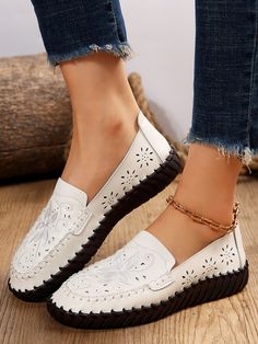 Affordable price buy Deep Mouth Single Shoes on Zolucky, SPU: 294LDE625E91, Color: Pink Off White Black, Feature:Wearable, Upper Material:PU. Embroidery Flats, Loafers Women, Fashion Shoes Flats, Womens Tennis Shoes, Sport Shoes Women, Womens Summer Shoes, Casual Sneakers Women, Casual Flat Shoes, Casual Flats