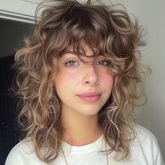 Romantic Shag with Soft Curls Curly Medium Short Hair, Wolf Shag Curly Hair, Shag Highlighted Hair, Soft Shag Haircut Wavy Hair, Shag Bob Curly Haircut, Curly Shag Haircut Fine Hair, Curly Bangs Shag, Blonde Curly Shag With Bangs, Curly Wavy Shag Haircut Medium