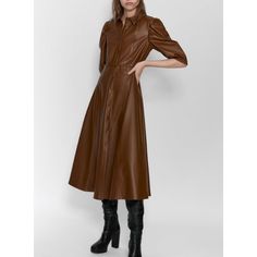 Genuine Zara New With Tag Material: Vegan Leather Color: Brown Midi Length Dress With Pockets. Classic And So Chic For Cooler Seasons Shirtdress Outfit, Faux Leather Shirt, Leather Shirt Dress, Brown Leather Dress, Leather Trend, Leather Midi Dress, Shirt Dress Outfit, Leder Outfits, Dress Zara