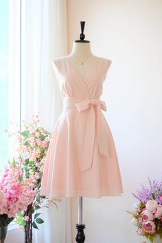 Caroline Outfits, Dressup Ideas, Bridesmaid Dresses Vintage, Wedding Guest Dress Spring, Flared Skirt Dress, Pink Party Dress, Spring Wedding Guest Dress, Vintage Formal Dresses, Cute Short Dresses