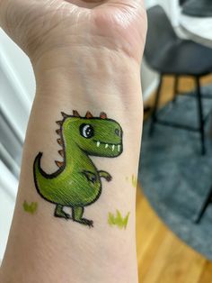 Face Paintings Easy, Hand Face Paint, Face Painting Ideas For Kids Boys, Simple Face Painting Ideas For Kids Boys, Dino Face Paint Easy, Boy Face Paint Ideas, Cheek Art Face Paint Simple, T Rex Face Paint, Trex Face Paint