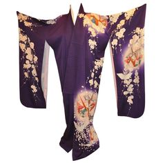 Bold Violet With "floral & Origami Cranes" Silk Kimono Floral Origami, Pretty Kimonos, Origami Star Box, Origami Ball, Origami Cranes, Origami For Beginners, Origami Love, Diy Fan, Floral Ribbon