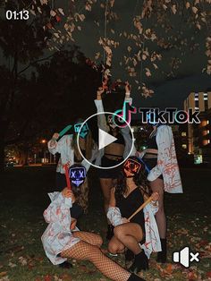 the purge girl group costume..? Killer Halloween Costumes, Couples Halloween Costume Ideas, Girl Group Costume, Costume Ideas For Couples, Couples Halloween Costume, Costumes For Teens, Group Costumes