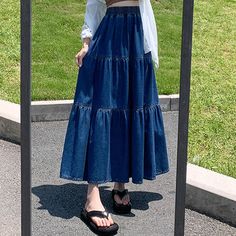 Full Circle Denim Skirt, Denim Skirt Plus Size, Blue Long Skirt, Blue Skirt Outfits, Long Denim Skirts, Long Blue Skirts, Pleated Denim Skirt, Pleated Denim, Blue Maxi Skirt