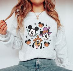 Cheap Disney Tops For Fall, Mnsshp 2024, Halloween Disney Outfits, Disney Jumper, Fall Disney, Svg Projects, Cute Disney Shirts, Disney Fall, Disney Outfits Women