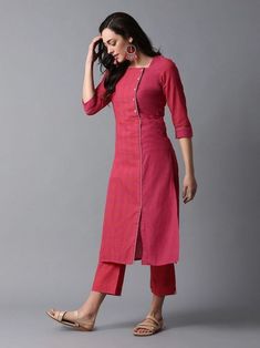 Plain Kurti Designs, Dress Pattern Free, डिजाइनर कपड़े, Silk Kurti Designs, Indian Kurti Designs, Kurti Sleeves Design, New Kurti Designs, Churidar Designs, Simple Kurta Designs