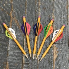 Arrow Pencil Mechanical with Fletches Archery Knowledge, Archery Birthday Party, Archery Birthday, Arrow Crafts, Arrow Fletching, Colored Feathers, Archery Tips, Archery Girl, Western Crafts