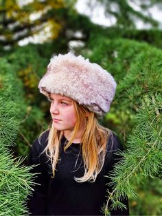 A range of sizes available in this gorgeous faux fur headband - one for you and one for your little one! This beautiful thick long pile faux fur headband is the crème de la crème of headbands, our faux fur is the softest faux fur imaginable, a thick ivory with grey tips. This classic girls Husky faux fur headband is a must for your wardrobe, perfect for the cold weather.  ♥ Lovingly handmade by me to ensure the highest quality ♥ Made with elastic inside to enable a perfect fit and to last longer Faux Fur Headband, Fur Headband, Classic Girl, Hat Women, Fake Fur, Fur Hat, Neck Scarves, Neck Warmer, Cold Weather