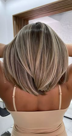 Hair Colour Trends 2022, Colour Trends 2022, Bronde Lob, Best Hair Colour, Hair Colour Trends, Brown Hair With Blonde, Hair With Blonde Highlights, Fall Hair Color For Brunettes, Brown Hair With Blonde Highlights