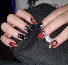 Short Gothic Nails, Gore Nails, Soft Grunge Nails, Fantasy Nails, Gothic Nails, Goth Nails