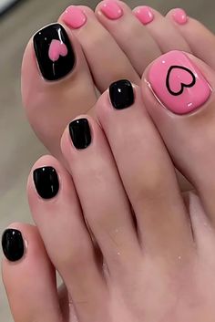 Black Toe Nails, Pink Toe Nails, Easy Toe Nail Designs, Simple Toe Nails, Feet Nail Design, Pedicure Nail Designs, Nails Glossy, Acrylic Toe Nails