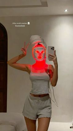 Mask Aesthetic, Lifting Facial, Light Therapy Mask, Vogue Beauty, Red Light Therapy, Healthy Lifestyle Inspiration, Future Lifestyle, Foto Ideas Instagram, Dream Lifestyle