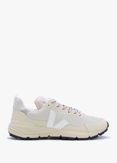 VEJA Dekkan Alveomesh Nautral White Trainers Veja Dekkan, Name Inspiration, Colour Beige, White Trainers, Sustainable Materials, Sporty Style, Trainers Women, Easy Wear, Brand Logo