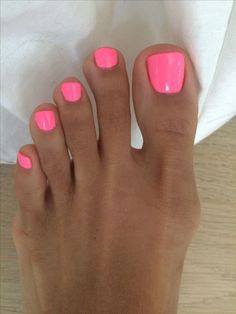 This fluorescent hot pink semi cured gel nail strip set is designed to brighten up your day and night, and give your mood a boost. The color is bold, vivid, fun and makes a great choice for a personal statement. Ideal for parties, music festivals, and summer hang-outs. Pink Toe Nails, Pedicure Colors, Gel Toe Nails, Toe Nail Color, Pretty Toe Nails, Summer Toe Nails, Cute Toe Nails, Cute Gel Nails, Pink Nail Polish