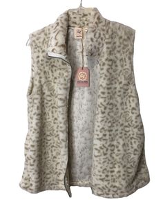 Grace & Emma Faux Fur Vest New with tag Women Size Medium Off White with tan animal print Soft Warm Sleeveless Jacket Full zip Hand pockets 100% polyester Hand wash Stand up collar Chest measures 22” across from armpit to armpit Length 26” Please see details provided in photos and let me know if you have any questions. All photos are of the actual item you will receive. I ship items EVERY DAY so EXPECT a QUICK delivery! Faux Fur Vest Women, Fur Vest Women, Women Faux Fur Vest, Wash Stand, Vest Women, Stand Up Collar, Faux Fur Vest, Faux Fur Vests, Sleeveless Jacket