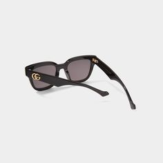 *feminine squared shape in acetate chacacterized by bold volumes and strong Personality Gucci Gg0998s Eye/bridge/temple (in mm): 52-21-145 Eyewear style: Rectangle Acetate 100% UVA/UVB protection Made in Italy Chic Sunglasses With Polarized Lenses, Chic Gucci Rectangular Sunglasses, Chic Polarized Sunglasses In Triacetate, Chic Acetate Square Frame Sunglasses, Elegant Acetate Square Frame Sunglasses, Chic Square Frame Acetate Sunglasses, Trendy Gucci Acetate Sunglasses, Gucci Acetate Wayfarer Sunglasses, Elegant Square Frame Acetate Sunglasses