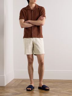 Find MR P. Straight-leg Garment-dyed Organic Cotton-blend Twill Shorts on Editorialist. Mr P.'s shorts will become your go-to in summer. Cut from organic cotton-blend twill, they have a comfortable elasticated waistband and are garment-dyed for softness. We have the style in a few colours, if you fancy another pair. Lower Impact Materials. This product is made using at least 50% lower-impact materials or ingredients. Find out more about our Consciously Crafted criteria here. Summer Cut, Mr P, Twill Shorts, Shorts For Men, Mr Porter, In Summer, Short Outfits, Porter, Casual Shorts