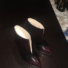 Super Sexy And Elegant, Pour La Victoire Women's Calinda Ankle Bootie, Burgundy, Size 8, Brand New Chic Burgundy High Heel Boots, Burgundy Pointed Toe Heeled Boots For Formal Occasions, Chic Burgundy Ankle Boot Heels, Elegant Burgundy Ankle-high Boots, Elegant Burgundy Ankle Boots, Elegant Burgundy Ankle Boot Heels, Chic Burgundy Heeled Boots For Parties, Burgundy High Heel Boots For Formal Occasions, Burgundy Ankle Boot Heels For Formal Occasions