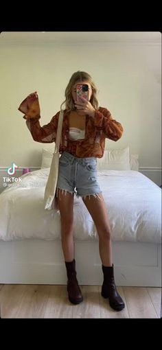 Indie Concert Outfit, Summer Bar Outfits, Stampede Outfit, Outdoor Concert Outfit, Casual Bar Outfits, Bar Outfit Night, Tennessee Outfits, Concert Outfit Summer