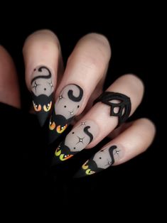 Black Halloween Nails, Nail Art Halloween, Holloween Nails, Witch Nails, Cute Halloween Nails, October Nails, Cat Nails, Halloween Nail