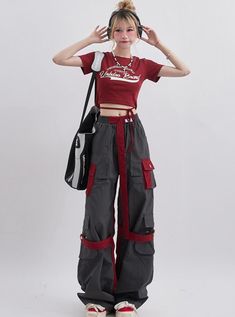 ❤︎ Street Roese casual pants❤
This item takes 1-2 weeks to ship. Rok Midi, Niche Fashion, Style Overalls, Functional Style, Mode Casual, Y2k Outfits, Overalls Women, Mode Inspo, Fluttershy