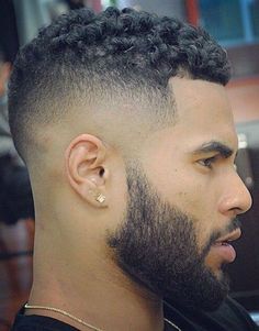 10 Cortes de Cabelos Masculinos Curtos e Práticos - Canal Masculino Black Men Haircuts, American Hairstyles, Haircut Types, Mohawk Hairstyles, Black Men Hairstyles, Top Hairstyles