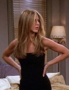 Jennifer Aniston Wedding Ring, Jennifer Aniston Wedding, Waterpark Hairstyles, Low Lights For Blonde Hair, Free Hairstyle, Summer Blonde Hair