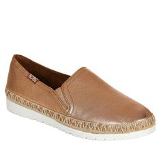 Skechers BOBS Flexpadrille 3.0 SlipOn Flat, 6.5M 687605-J Good to Know Unless specified in the description, "leather" can refer to a variety of skins, including, but not limited to, cowhide, pigskin, and lambskin. Upper: Leather with a metallic finish Embellishment: BOBS logo detail Trim: Espadrille style sparkle fabric and natural fabric is woven midsole trim Design: Slip-on flat Toe Type: Closed, oval Back: Closed Lining: Manmade upper Insole: Padded with memory foam Sole: Flexible rubber trac Flat Nails, Bob Logo, Sparkle Fabric, Trim Design, Skechers Bobs, Espadrilles Style, Fashion Shoes Flats, Natural Fabric, Pig Skin