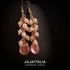 Discover the magic of these drop earrings, part of the exclusive Suez set. Crafted in 14k gold, these earrings are adorned with shimmering Mallorcan pearls and 4mm spherical morganite. The earrings measure 4 cm excluding the lever. At the top of each jewel hangs a drop of rose quartz, a symbol of love and affection, which adds a final touch of grace. Presented in an elegant gift box, these earrings are the perfect gift to celebrate special moments or to add a touch of luxury to everyday life. Love And Affection, Final Touch, Quartz Rose, Love Symbols, Special Moments, Elegant Gift, Pendant Earrings, Morganite, Gold Pendant