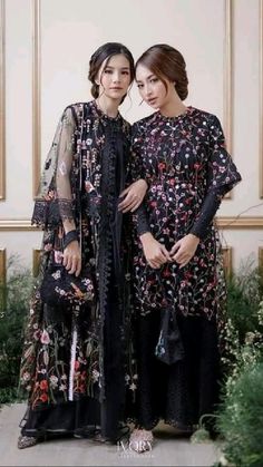 Couture Looks, High Fashion Looks, Fashion Design Dress, Outfits With Hats, Refashion Clothes, Street Chic, Hijab Fashion, High Fashion