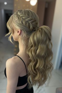 Kucyk | warkocz | fryzura ślubna | fryzury | włosy na ślub | panna młoda | ślubne inspiracje | długie włosy | hairstyle | ponytail | braided hair | braid | dutch fishtail braid | blond hair Formal Ponytail With Braid, Fantasy Ponytail Hairstyles, Ponytail Hairstyles Wedding, Fishtail Hair, Braid Fishtail, Ponytail Braided, Dutch Fishtail, Hairstyle Ponytail, Dutch Fishtail Braid