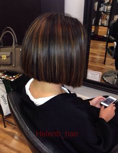 Rambut Brunette, Honey Caramel, Caramel Glaze, Short Brown Hair, Hair Color Highlights, Short Bob Haircuts, Haircut And Color, Penteado Cabelo Curto, Hair Color And Cut