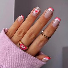 Romantic Design for Valentine's Day -- Valentine's Day heart-shaped fake nails feature a romantic and sweet feeling. The heart-shaped design can come in different colors and patterns, such as red, pink, or studded with diamonds, to attract attention and highlight the theme of Valentine's Day.💕💅
#fall #nails #autumn #nailart #nature #nailsofinstagram #beauty  #ValentinesNails #ValentinesDayNails #NailInspiration #NailGoals #LoveInTheDetails Glitter French Nails, Nail Art French, Acrylic Nail Set, Heart Nail, Fake Nails With Glue