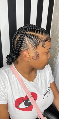 Quick Feed In Braid Styles, Blk Hairstyles, Freestyle Braids, Buns Tutorial, Short Hair Twist Styles, Protective Style Braids, Braids With Shaved Sides, Cornrow Hairstyles For Men