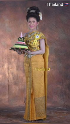 Thai dress🇹🇭Sabai🇹🇭Thai culture🇹🇭#Thaiweddingdress#Sabai#Thaiculture