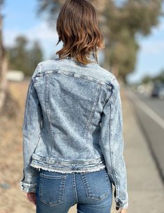 Sassy-cute, ready for anything, the Sammy Denim Jacket from Wash Lab is an everyday go-to. The model is 5'7" wearing a size small Trendy Medium Wash Denim Jacket With Frayed Hem, Fall Washed Blue Denim Vest, Spring Acid Wash Outerwear With Frayed Hem, Acid Wash Denim Jacket With Frayed Hem For Fall, Casual Acid Wash Outerwear With Frayed Hem, Fall Light Wash Denim Jacket With Frayed Hem, Fall Light Wash Denim Jacket, Fall Medium Wash Denim Vest With Frayed Hem, Medium Wash Denim Vest With Frayed Hem For Fall