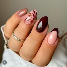 #unghie #autumn #autunno #fallnails Almond Acrylic Nails Designs, Plum Nails, Simple Fall Nails, Diy Acrylic Nails, Almond Acrylic Nails, Nails Only, Thanksgiving Nails, Hot Nails, Autumn Nails