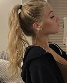 Scandi Hair, Scandi Hairline, High Ponytail Hairstyles, Blonde Hair Inspiration, High Ponytail, Dream Hair, Hairstyles For School, My Eyes, Ponytail Hairstyles