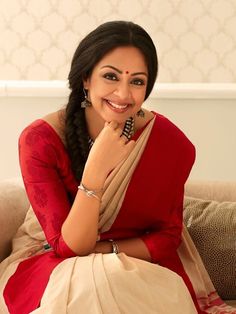 Jothika Surya Actor, Indian Photoshoot, Saree Photoshoot, Indian Woman, Tamil Movies, Actress Pics, Saree Blouse Designs, Indian Wear, Indian Fashion