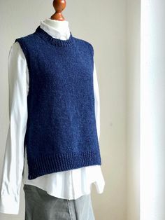 Der Pullunder Knitting pattern by Toni Goldfisch Knitted Vest Patterns Free For Women, Knitting Vests, Knit Vest Pattern Women, Pullover Sweater Knitting Pattern, Knitting Clothes Patterns, Knit Vest Pattern Free, Vest Pattern Free, Knitting Clothes, Jumper Knitting Pattern