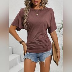 This Stylish Tee Features Ruching On The Sides For A Flattering And Feminine Silhouette. The Soft, Heathered Fabric Is Comfortable And Easy To Wear. Perfect For A Casual Day Out Or A Dressed-Up Evening Look. Evening Look, Flattering Tops, Feminine Silhouette, Cute Summer Outfits, Summer Outfits, Siding, Womens Sizes, Womens Tops, Red