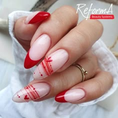 Valentine Nail Art, February Nails, Nail Designs Valentines, Valentine Nails, Makijaż Smokey Eye, Stick On Nails, Manicure Y Pedicure, Heart Nails, Manicure E Pedicure