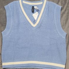 Nwt H&M Divided Blue Sweater Vest Blue Vest Outfits For Women, Blue Vest Outfit, Light Blue Vest, Blue Sweater Vest, Vest Outfits For Women, Hm Sweater, Pastel Sweater, Preppy Office, Light Grey Sweater