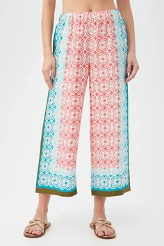 TRINA TURK - $328.00 | These cropped, wide-leg pants are streamlined, drapey, and perfectly polished for all your summer events. In drapey modal rayon, these lightweight pants are the perfect choice for spontaneous getaways. Pair these patterned cropped pants with our matching top for a complete look. #trinaturk #springfashion #AD Icon Shoes, Lightweight Pants, Wide Leg Pant, Summer Events, Trina Turk, Matching Top, Hat Hairstyles, Denim Shop, Skirt Pants