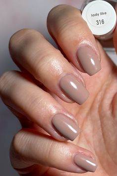 essie lady like swatch Essie Ballet Slippers, Opi Bubble Bath, Taupe Nails, Neutral Nail Color, Nails Neutral, Neutral Nail, Peach Peonies, Nails Trend, Essie Gel Couture