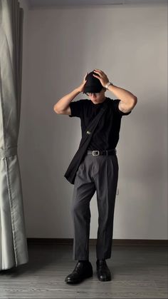 Streetwear Men Outfits Aesthetic, Minimalist Outfit Men, Taper Men, Womens Photography, Men Outfits Aesthetic, Black Outfit Men, Minimalist Fashion Men, Men Art, Classy Outfits Men