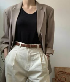 Old Money Fashion, Money Fashion, Everyday Fashion Outfits, Tomboy Style Outfits, Wardrobe Tips, Classy Work Outfits, Quick Outfits, Stylish Work Outfits, Outfits Chic