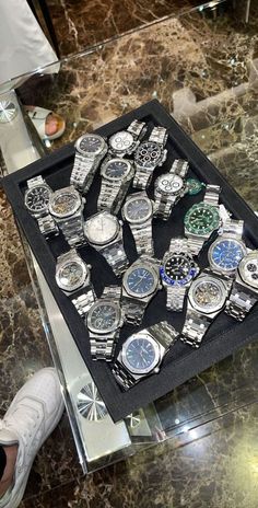 Mens Accessories Vintage, Mens Luxury Lifestyle, Fancy Watches, Expensive Jewelry Luxury, Rolex Watches For Men, Luxury Aesthetic, Money And Happiness, Expensive Jewelry, Mens Luxury